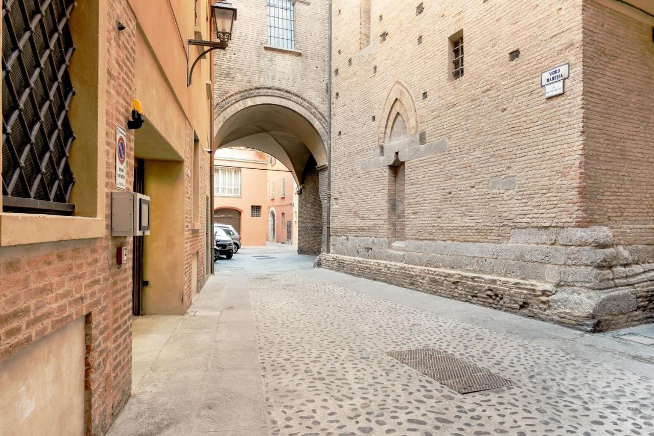 בולוניה Lo Scrigno Delle 2 Torri! Nel Cuore Del Centro, Vicino A Via Rizzoli מראה חיצוני תמונה