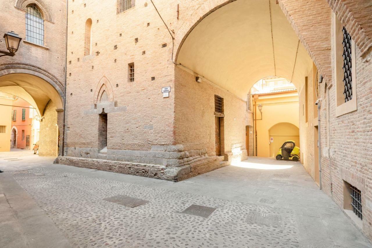 בולוניה Lo Scrigno Delle 2 Torri! Nel Cuore Del Centro, Vicino A Via Rizzoli מראה חיצוני תמונה